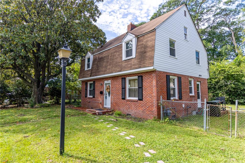 937 Dogwood Terrace