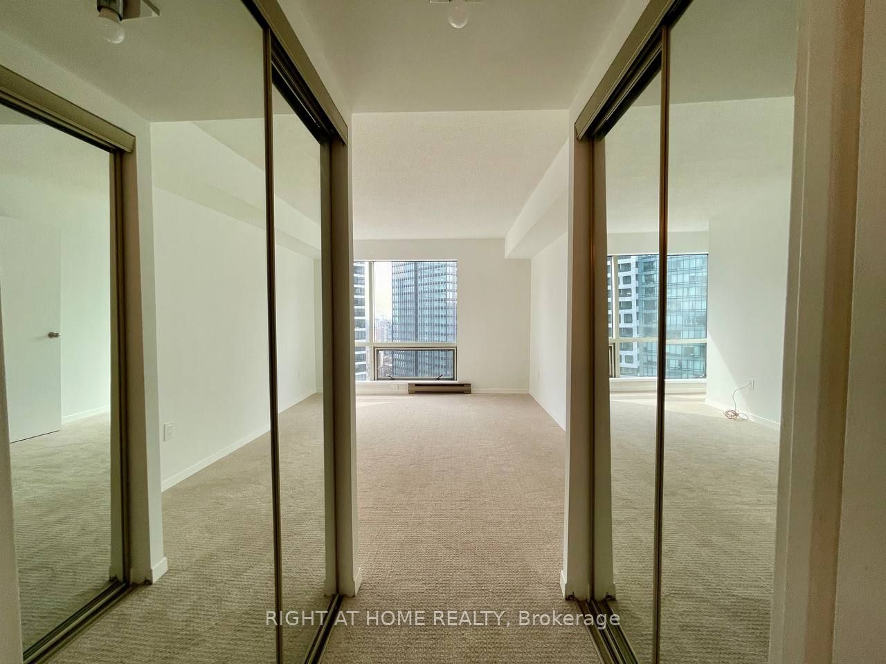 1001 Bay St 3104