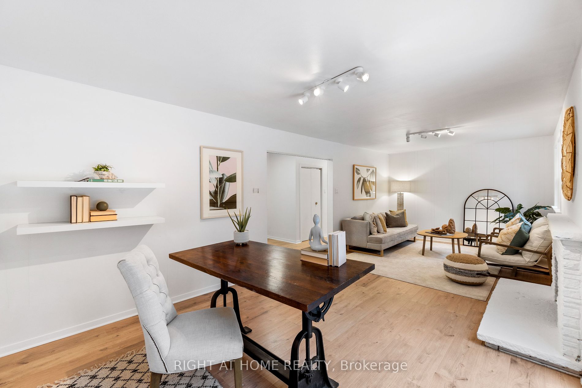 19 Waring Crt