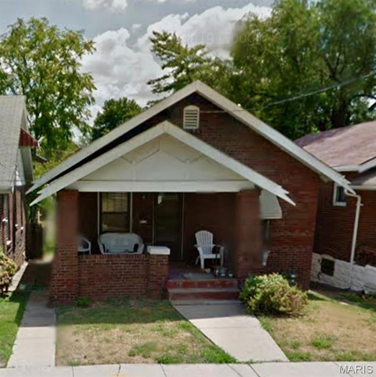 3512 West Place