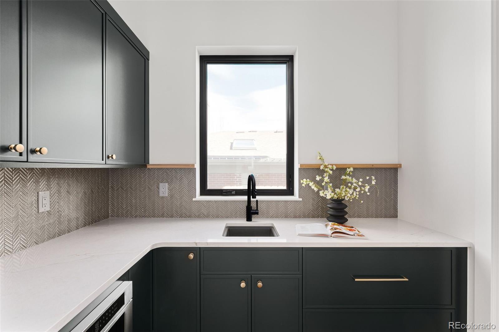 3310 S Clermont Street