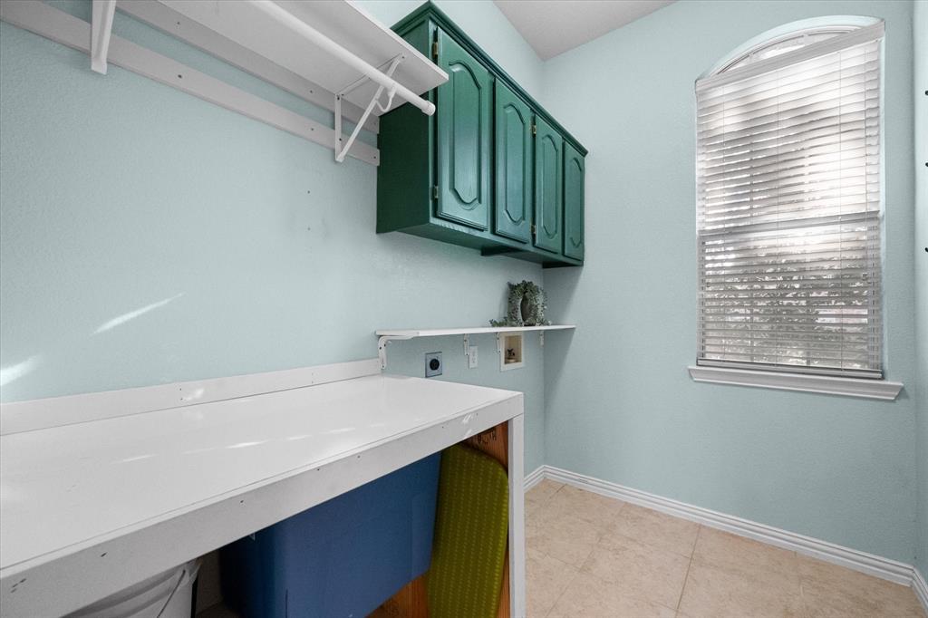 1817 Meadow Ridge Drive