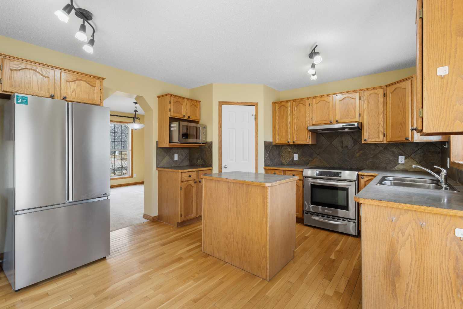 42 Panorama Hills Green NW