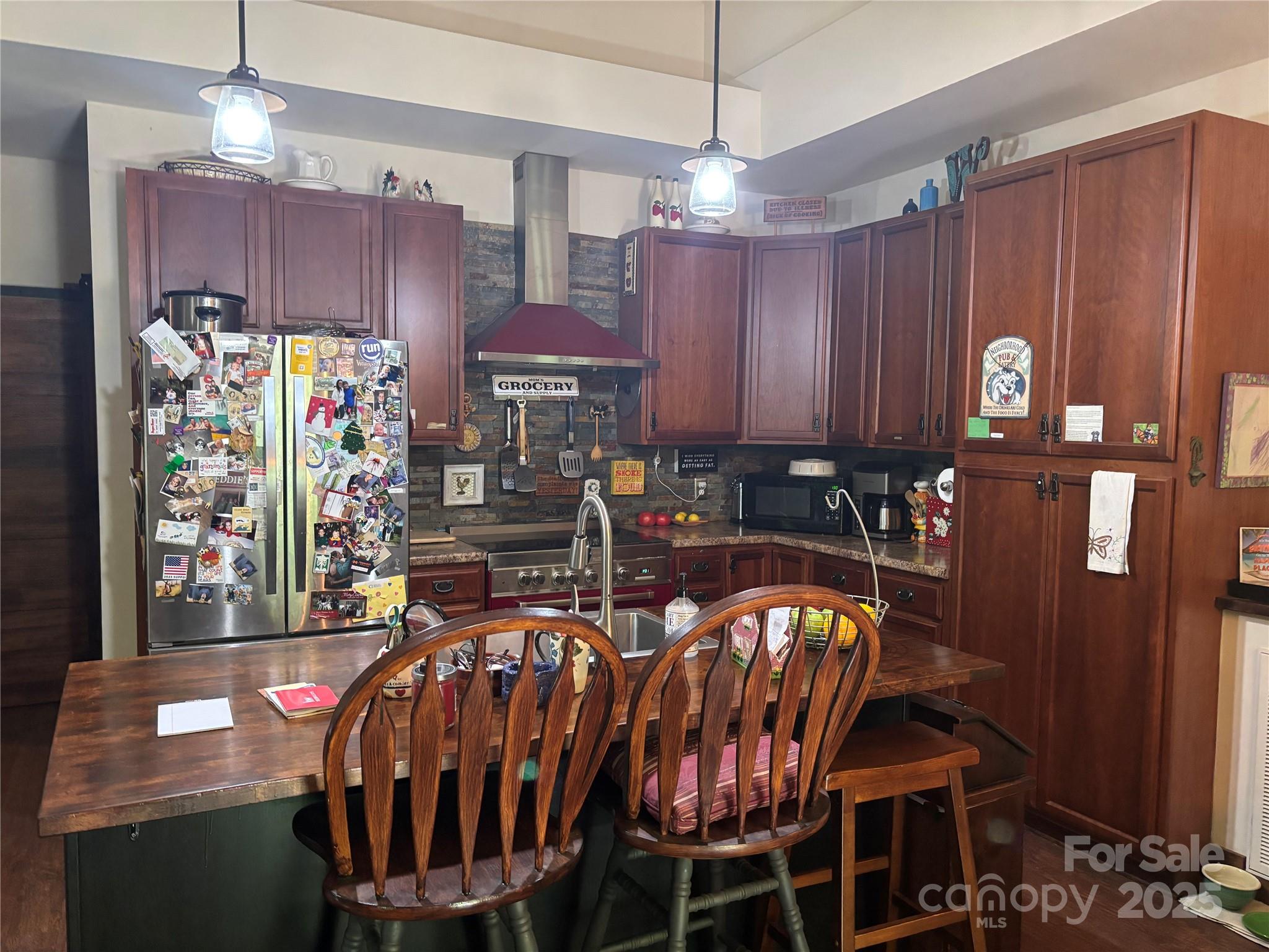 76 Six Springs Road
