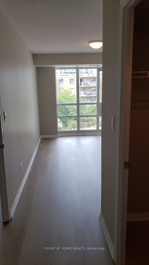 900 Mount Pleasant Rd 327