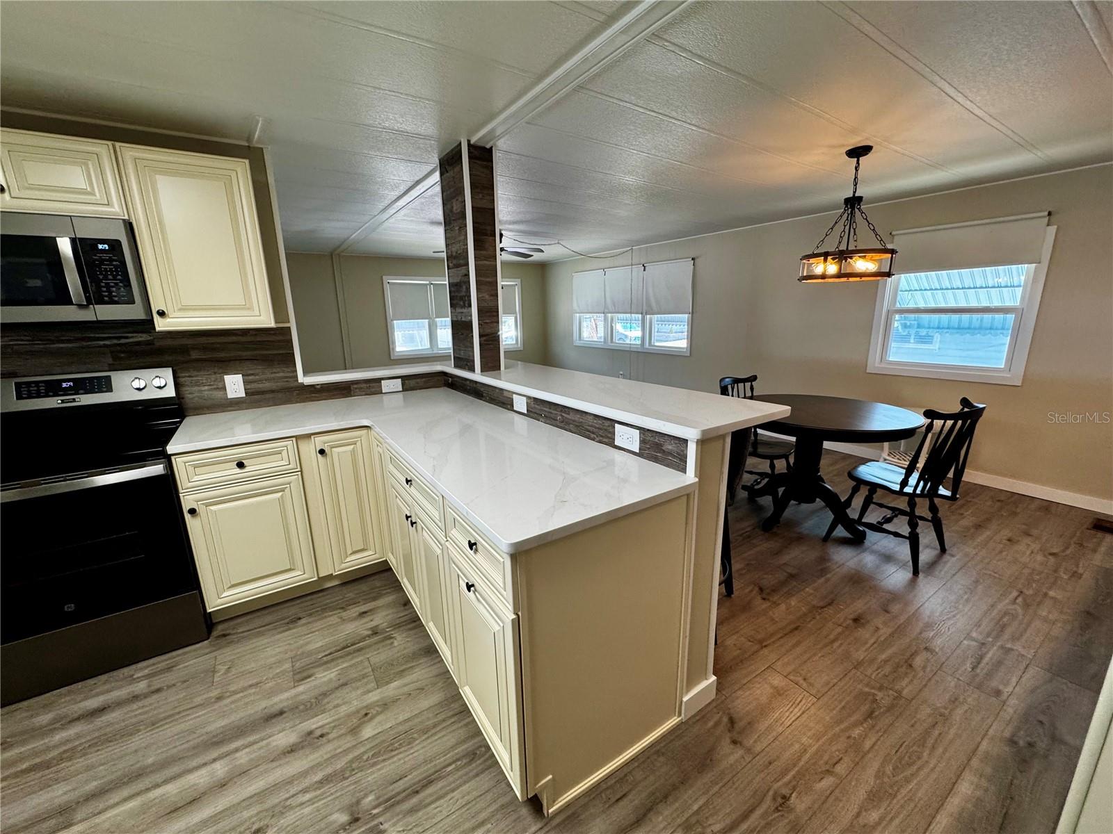 5619 Bayshore Road 120