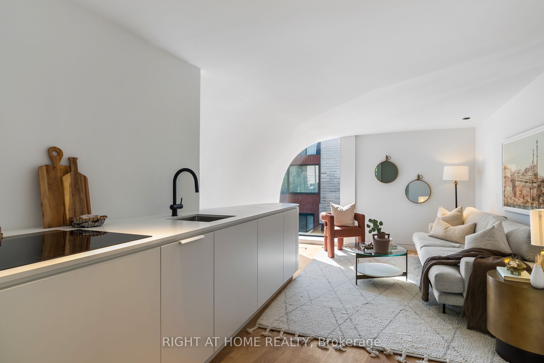 44 Foxley St