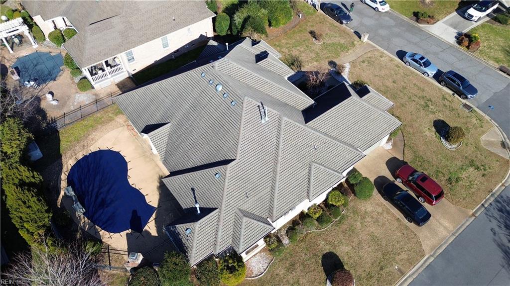 4500 Mcrae Close