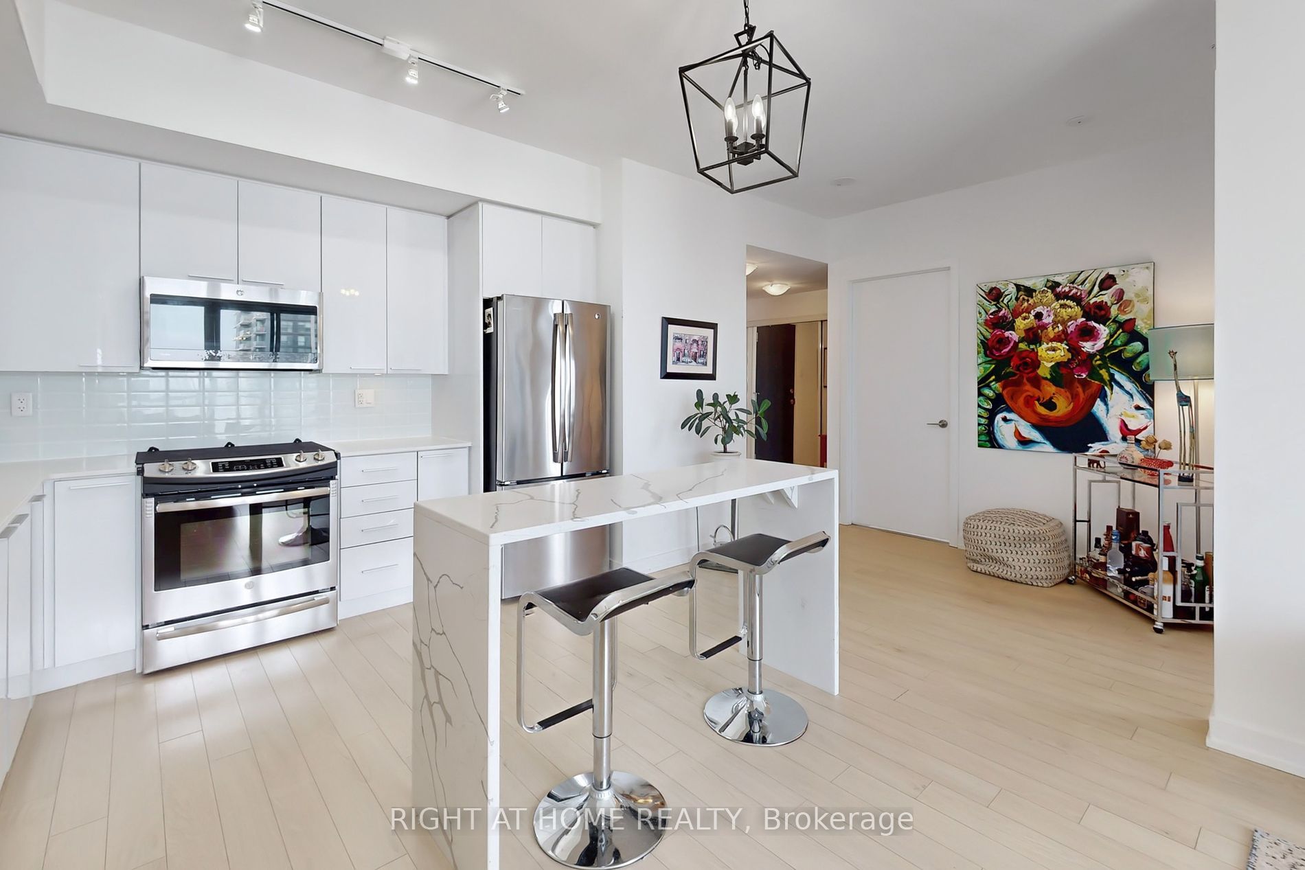 10 Park Lawn Rd 3510