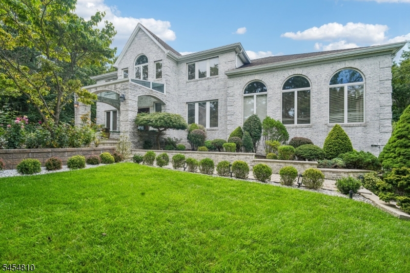 24 Emerson Rd