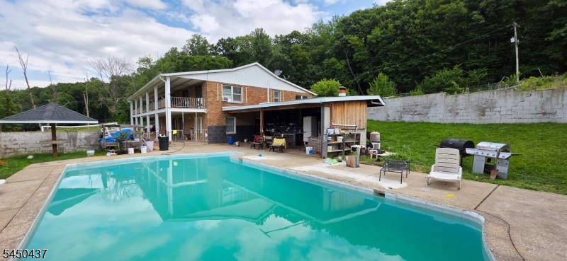 610 Jackson Valley Rd — photo 4 of 40