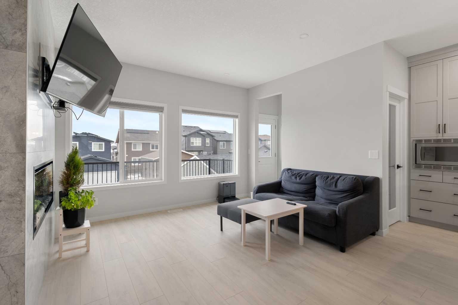 22 Edith Manor NW