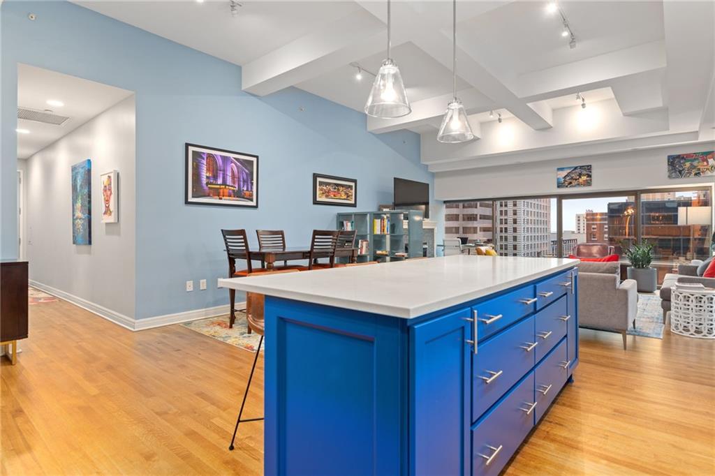 1101 Walnut Street 601