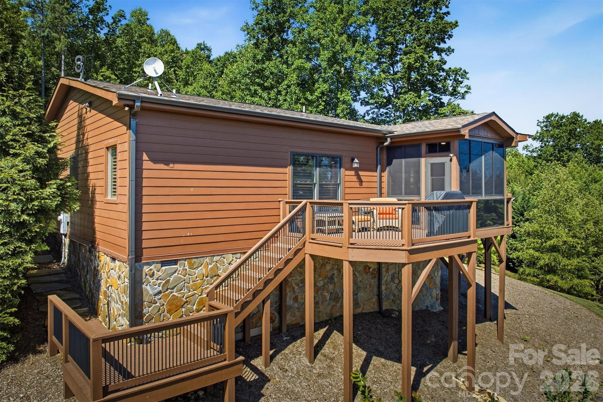 315 Lakeview Trail