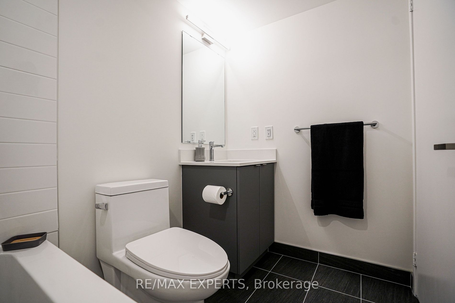 500 Wilson Ave 532