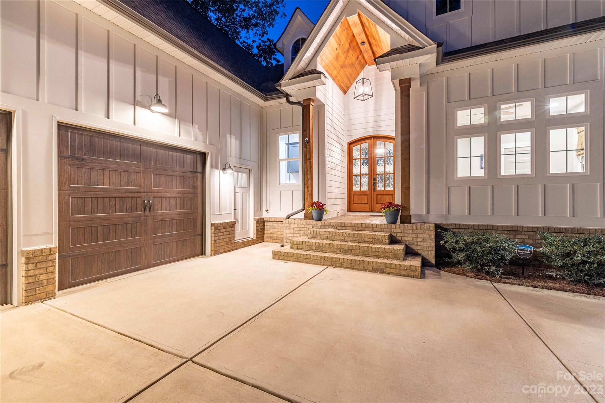 205 Water Oak Way
