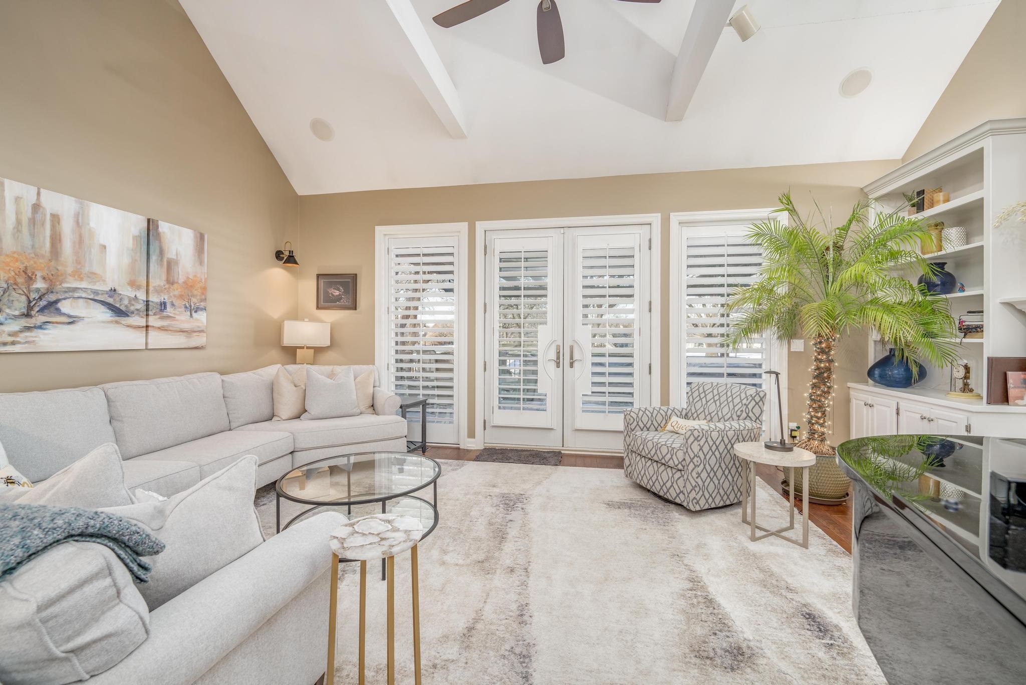 9402 E Woodspring St