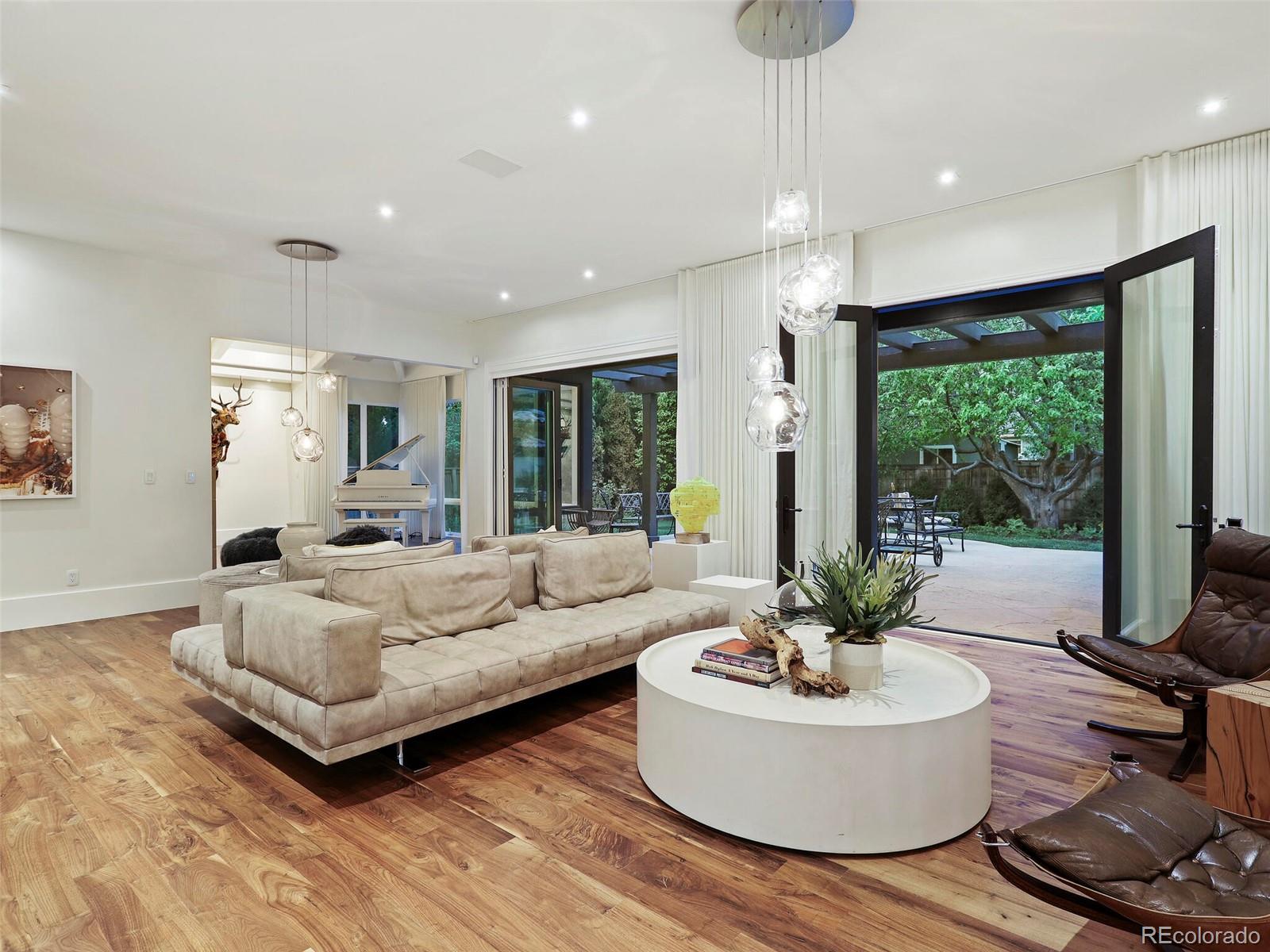 21 S Kearney Street