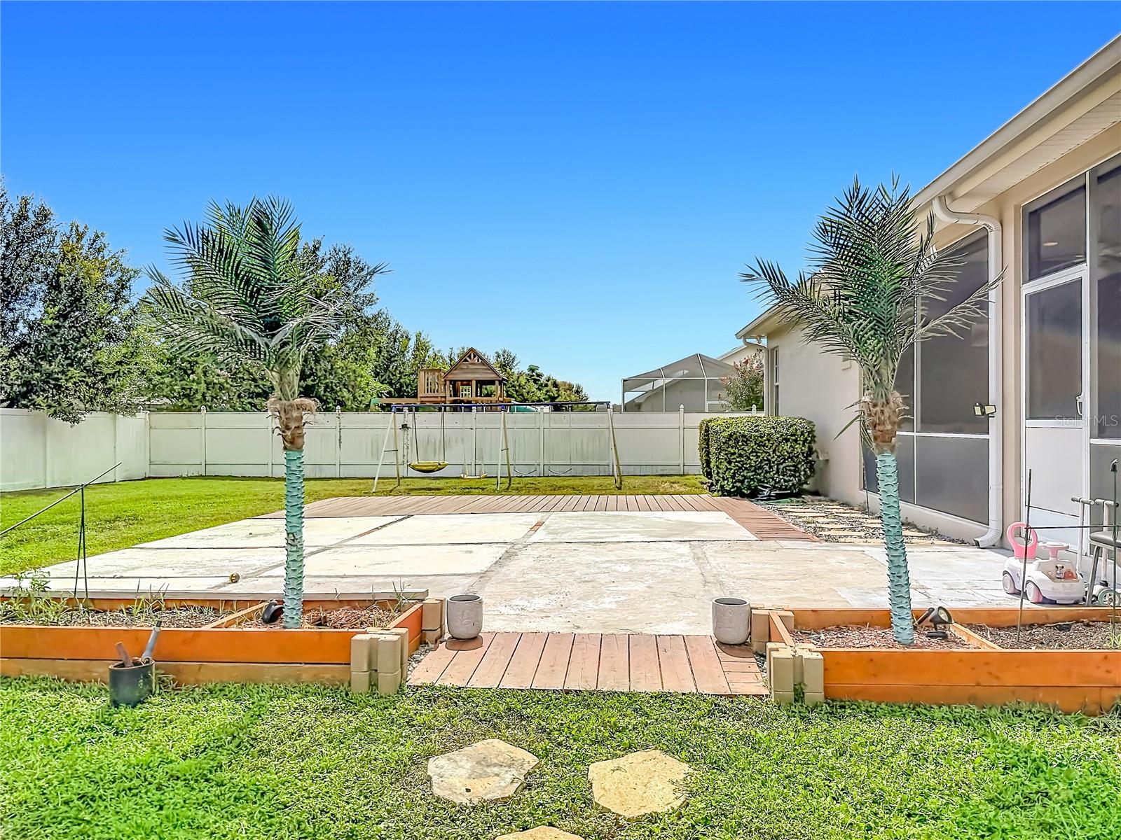 2534 Iris Ann Drive