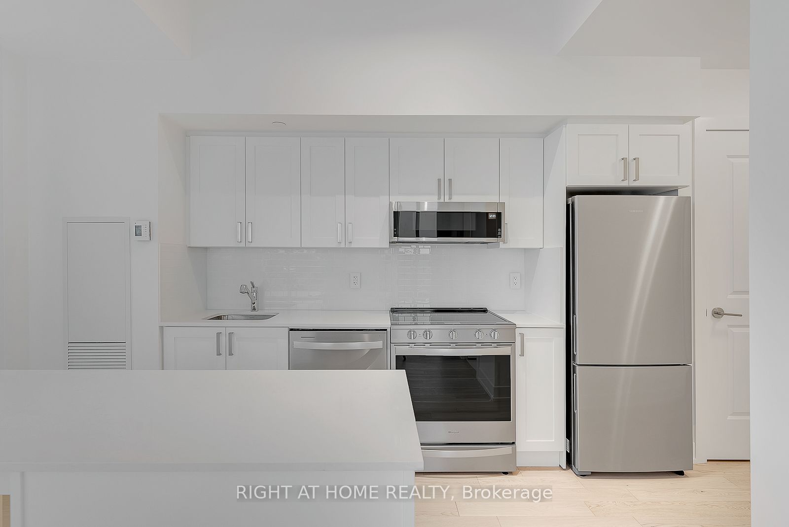 1063 Douglas Mccurdy Comm Circ 613