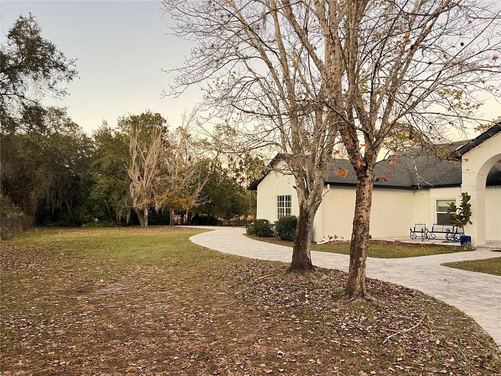 965 Pine Hill Boulevard