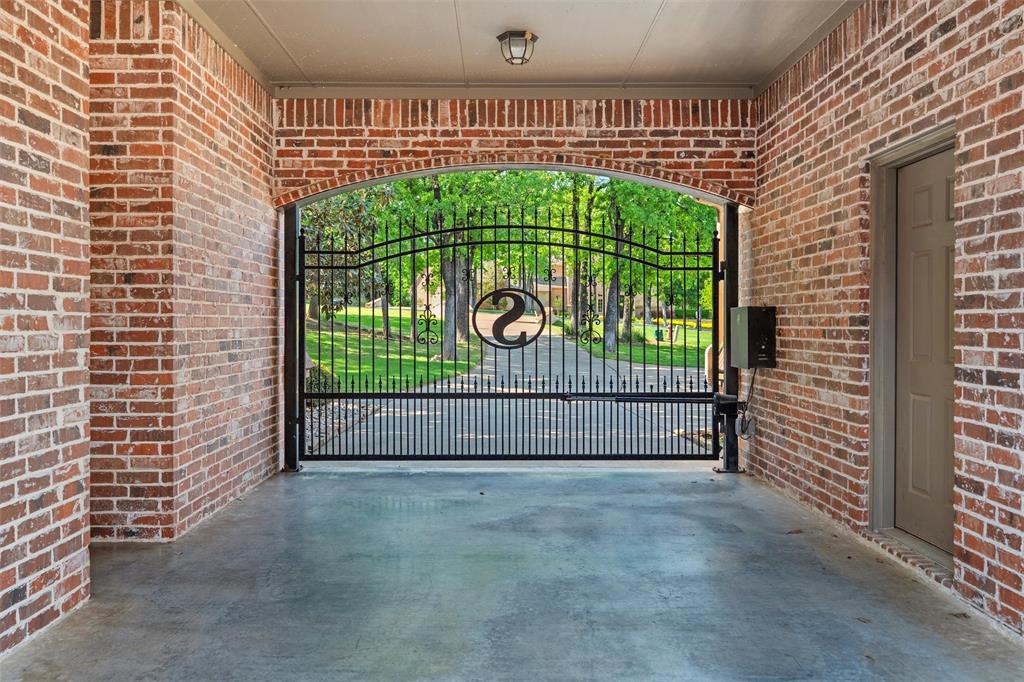 7108 Heritage Oaks Drive