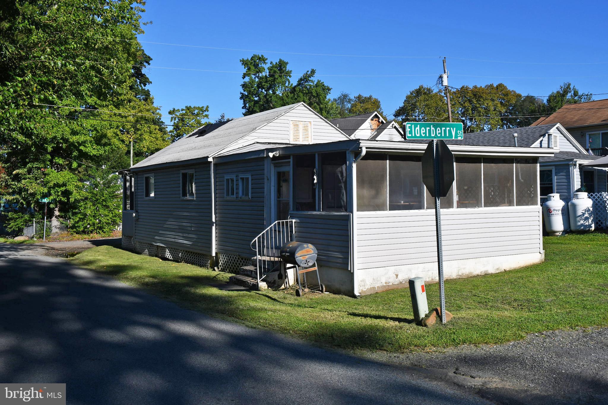 2 Glenwood St  