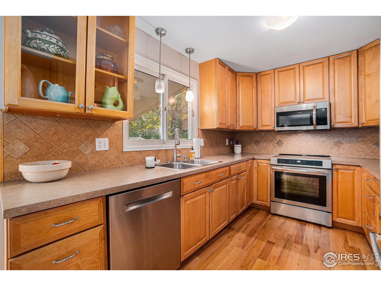 1119 Oakmont Ct