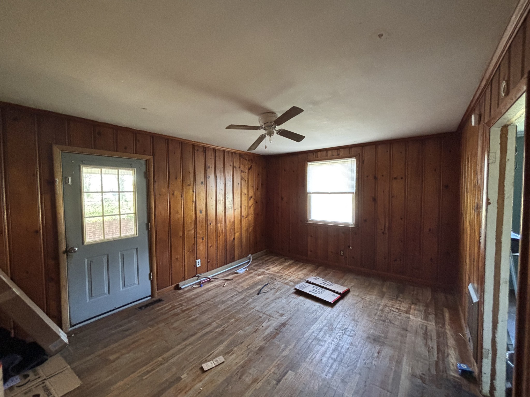 454 Carman Ave