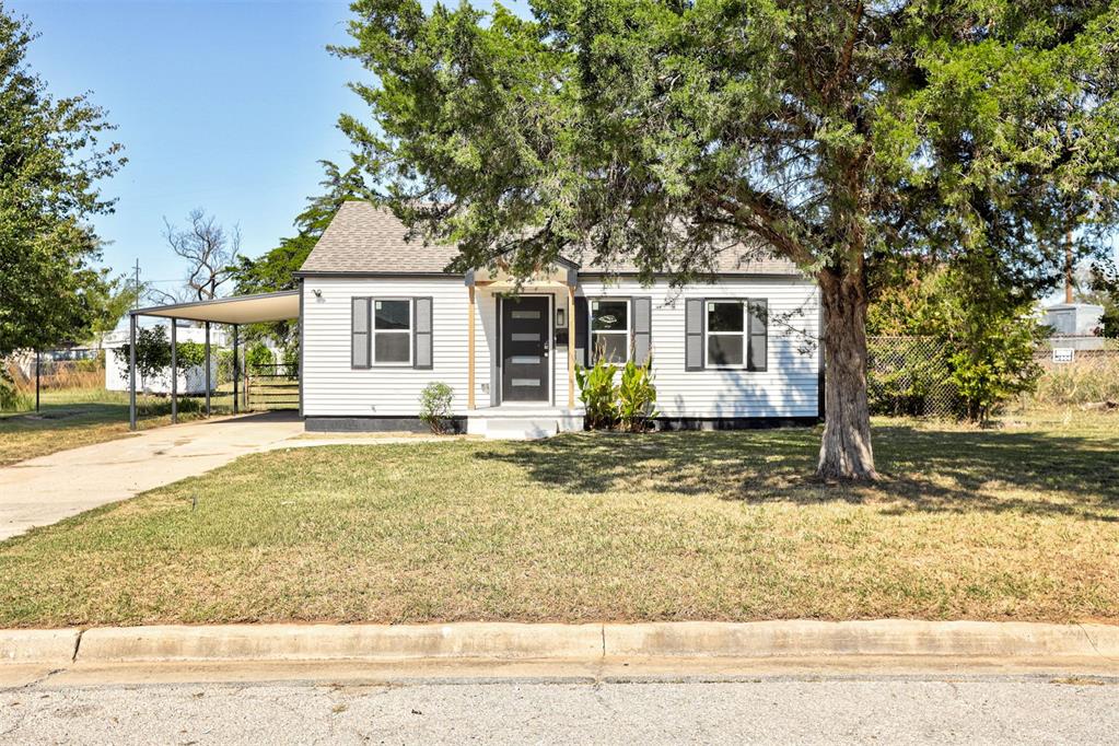 Looking for space, privacy, and backyard access? This beautifully updated 3-bedroom, 2-bath home sits on a little over a 12,000-square-foot lot, offering plenty of room between you and the neighbors.The home features numerous recent updates, including all-new windows, new light fixtures, new paint throughout, newer water heater, AC motor replacement with a new copper line, new flooring, refinished kitchen cabinets, barn-style sinks, LED bathroom mirrors, new bathroom vanities, a newly remodeled primary bathroom with a new shower and tub, and all-new light fixtures. The true-sized primary bedroom provides plenty of space and comfort and includes a walk-in closet.The kitchen includes a newly added pantry, newer appliances and a gas stove and newly installed vent hood, making it both functional and inviting. With its spacious lot, backyard access, and extensive updates, this home offers a great combination of comfort, privacy, and value.The property recently appraised at $184,000. Please note that the refrigerator does not convey with the property.