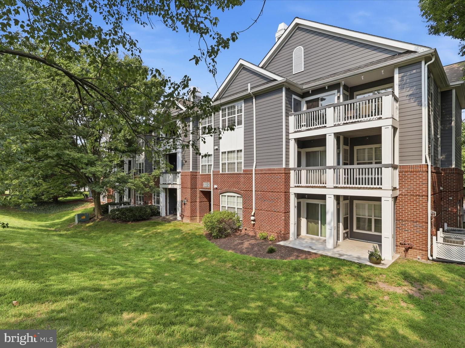 20313 Beechwood Terrace 101, Ashburn, VA 20147