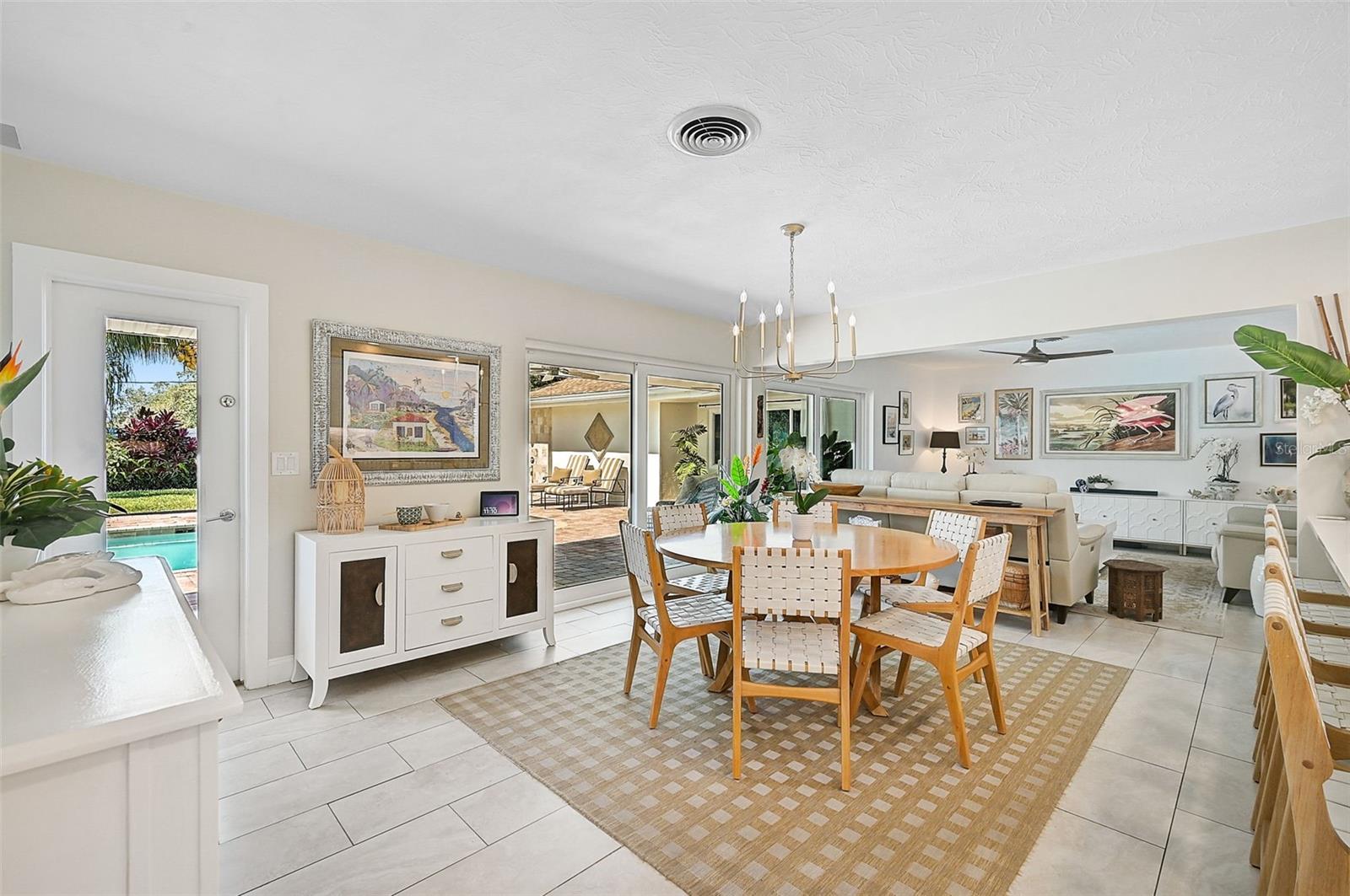 400 Nokomis Avenue S