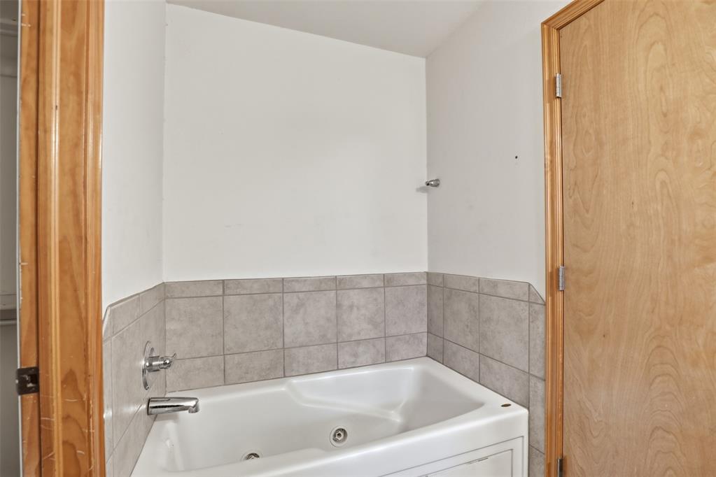2204 NW 157th Street