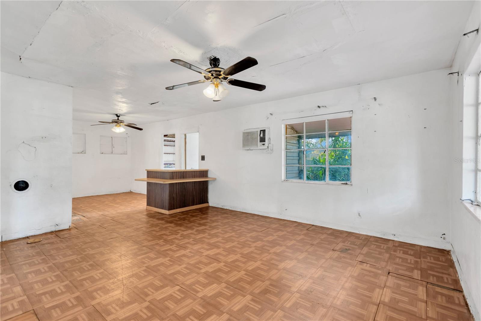 2303 E Osborne Avenue