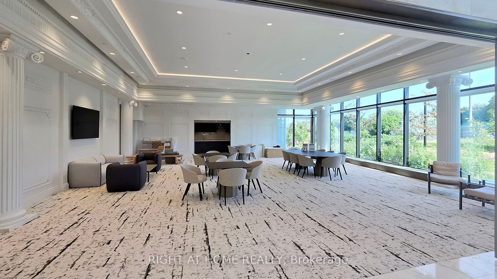 27 Mcmahon Dr 2307