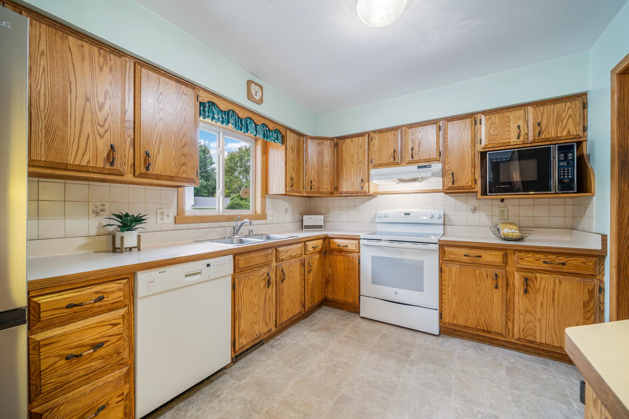 5237 Juniper Lane