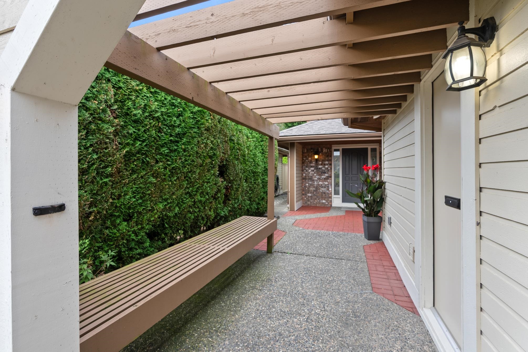 1854 Southmere Crescent 1