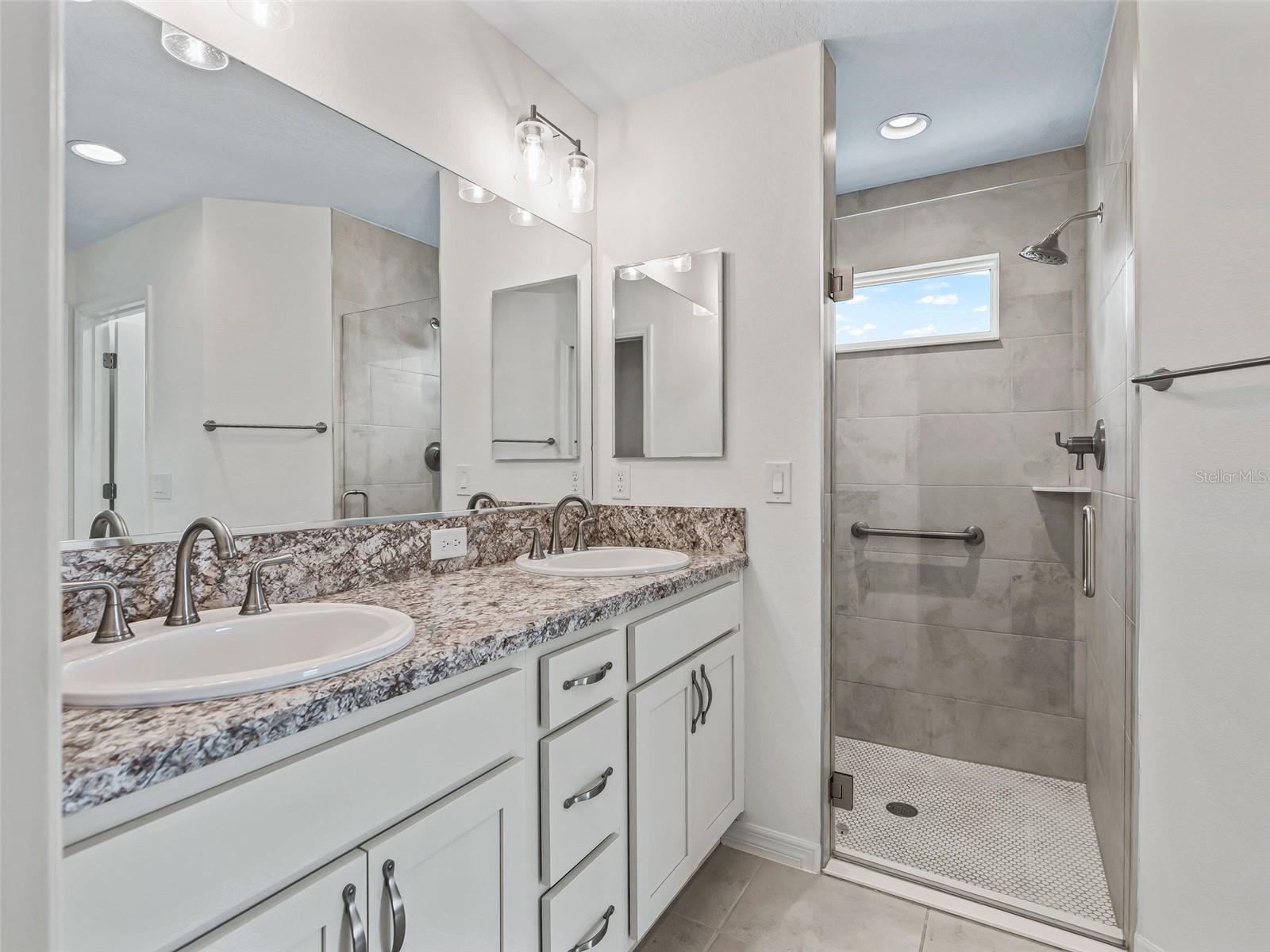 2816 Navy Hill Circle