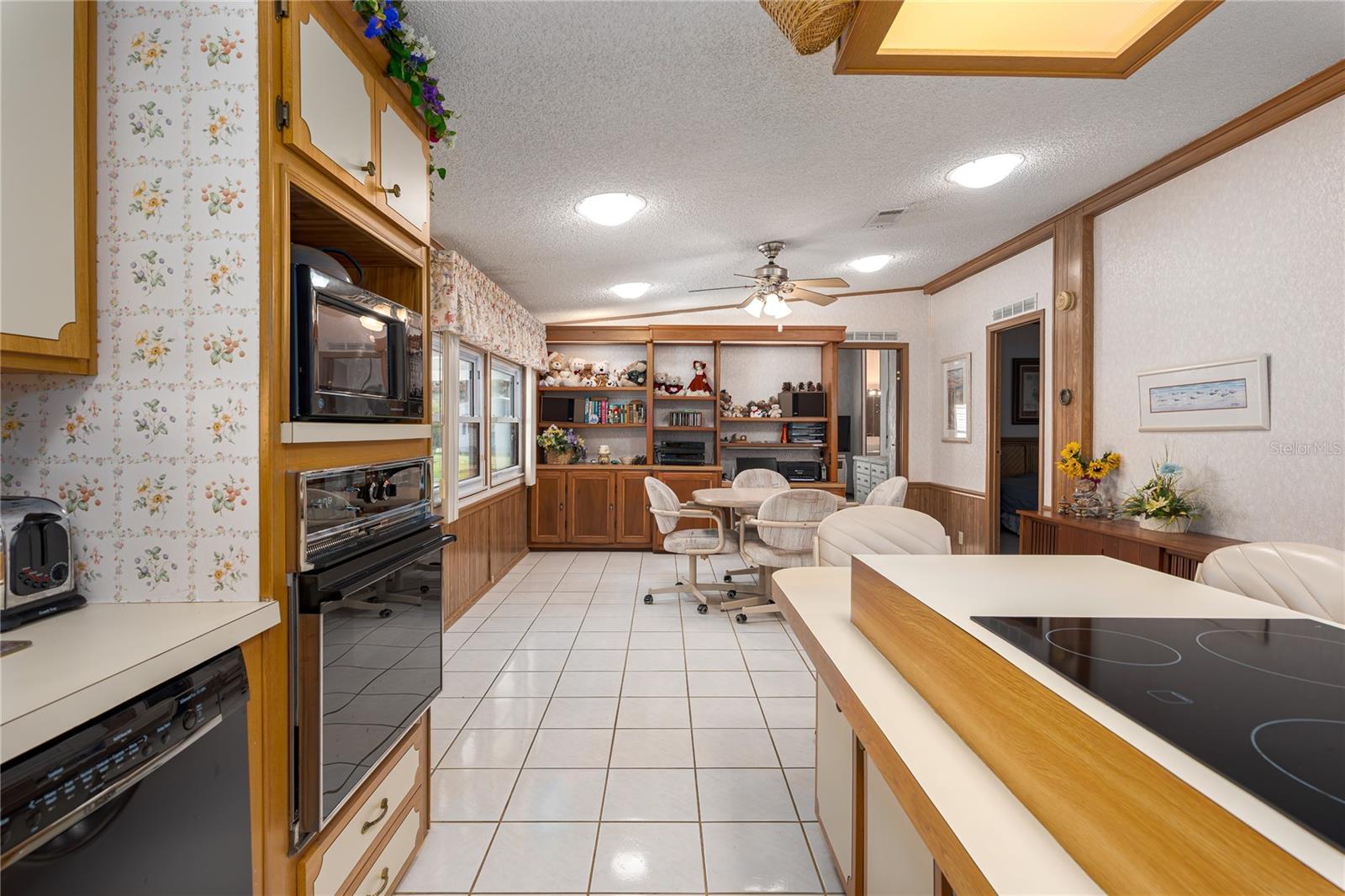 8449 Imperial Circle