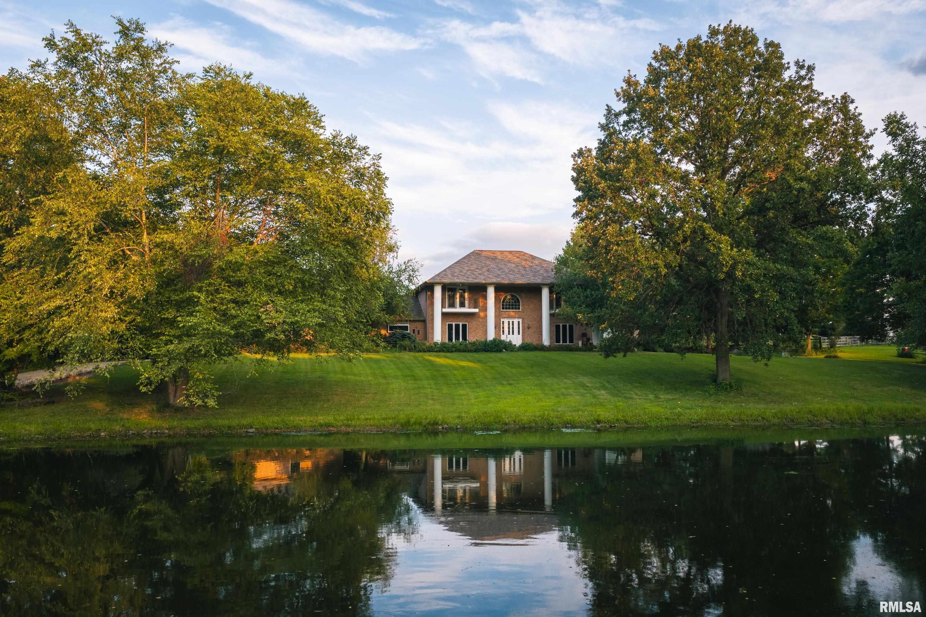 630 S Farmingdale Road, New Berlin, Illinois — listed at $929,900