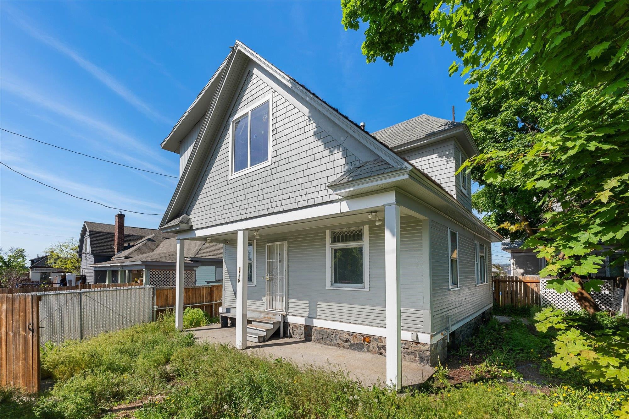 1515 N Cedar St
