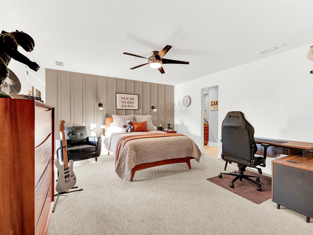 5317 Catamaran Drive