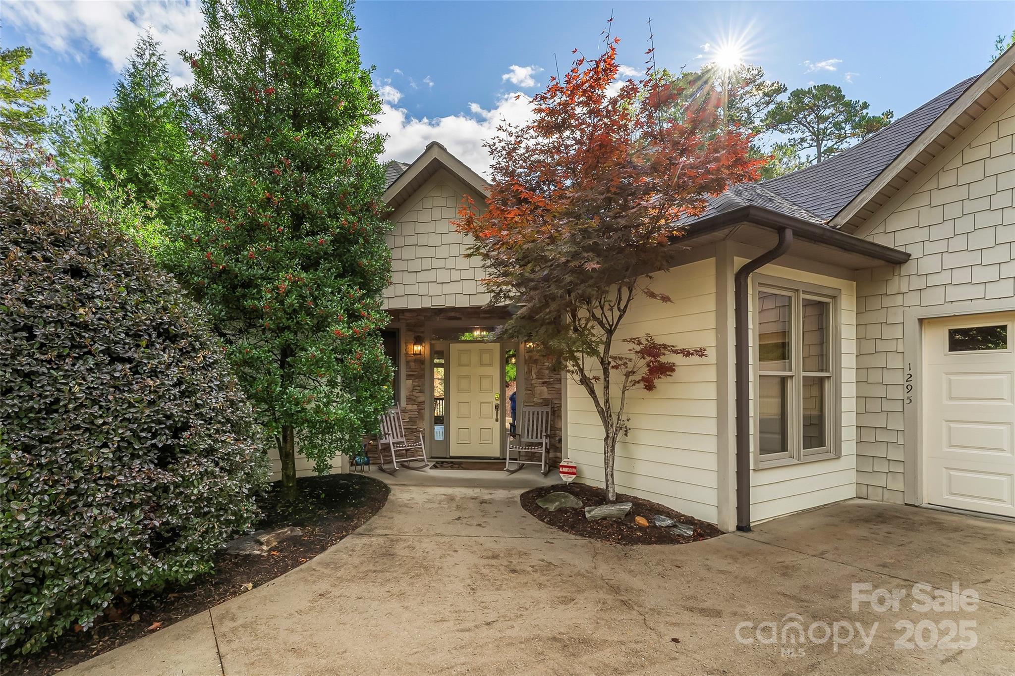 1295 Northview Drive 127