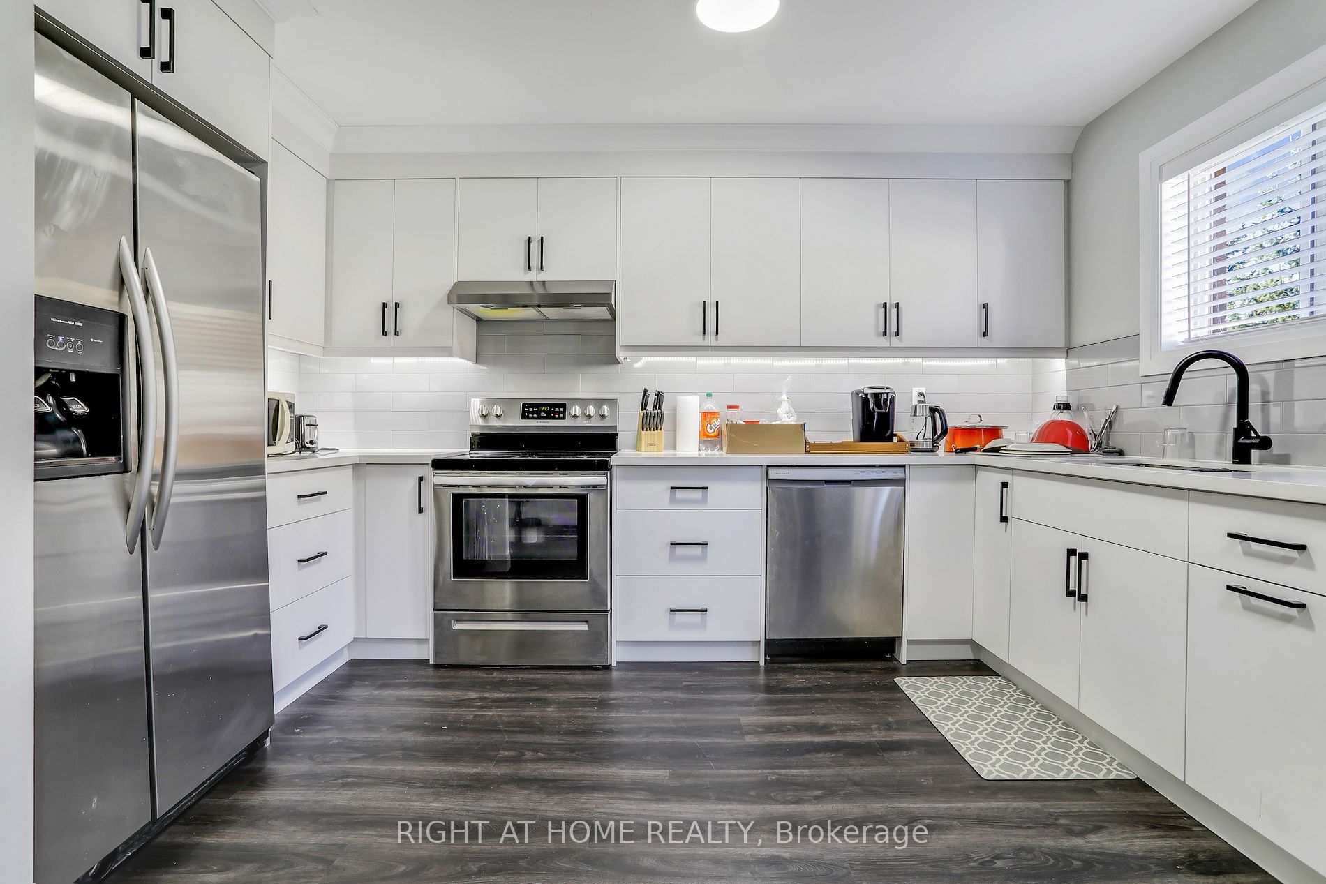 601 Shoreline Dr 194