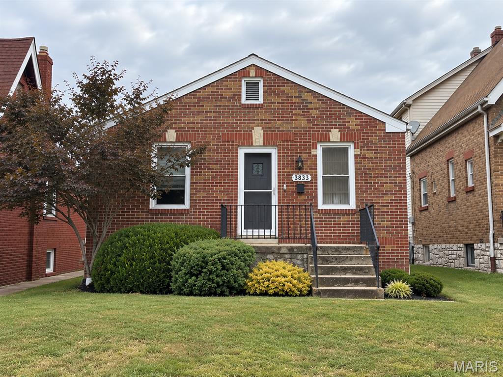 3833 French Court