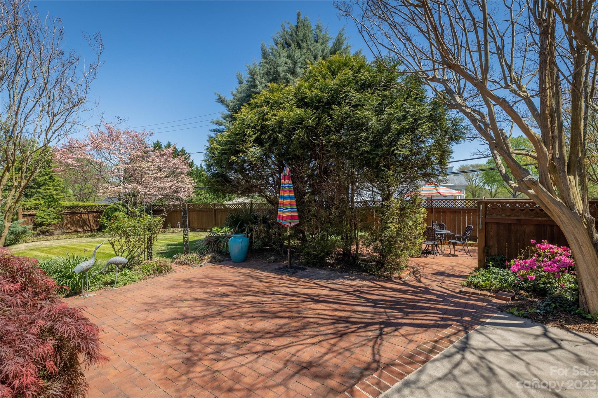 600 West Union Street