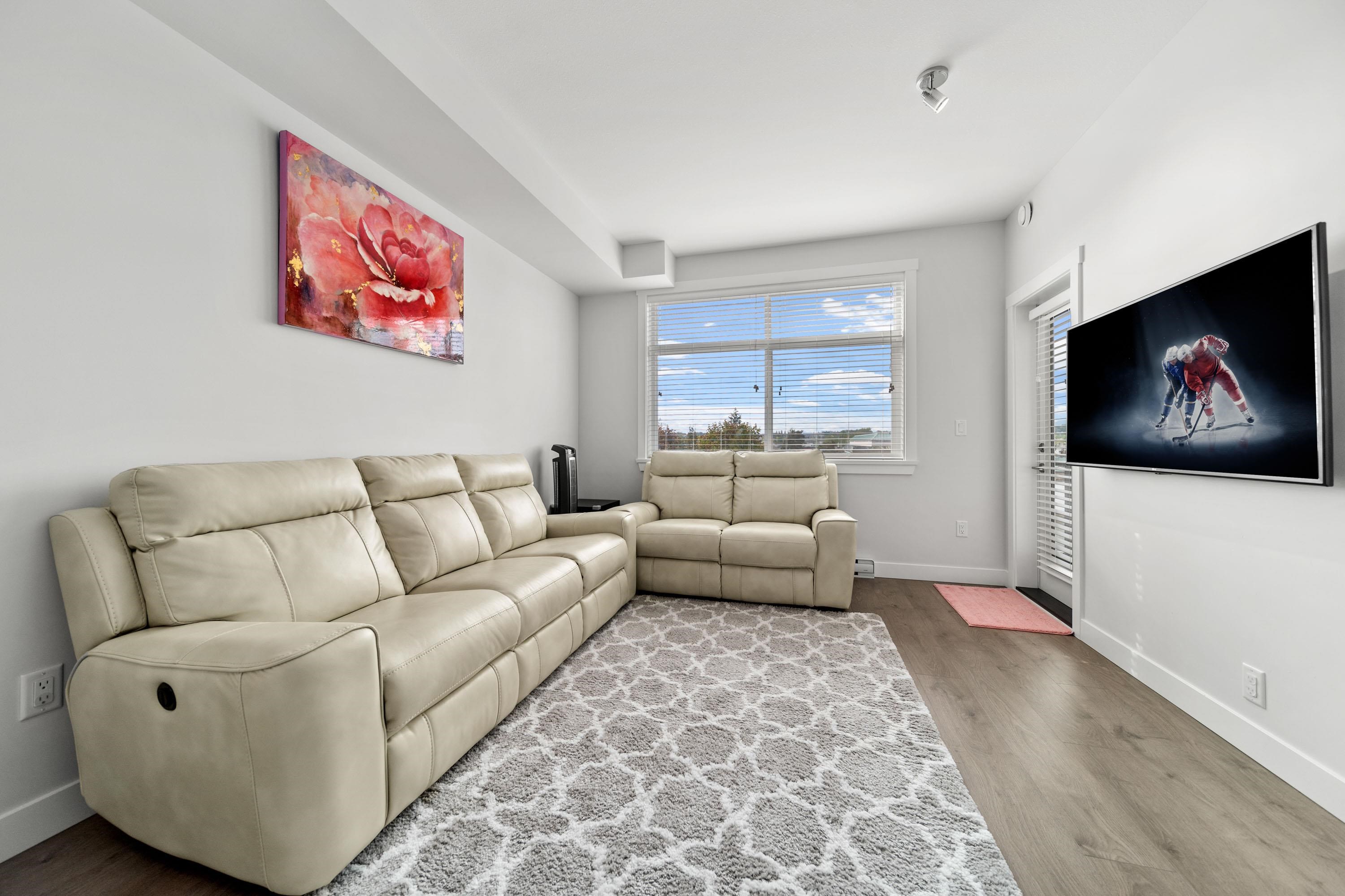 20686 Eastleigh Crescent 414