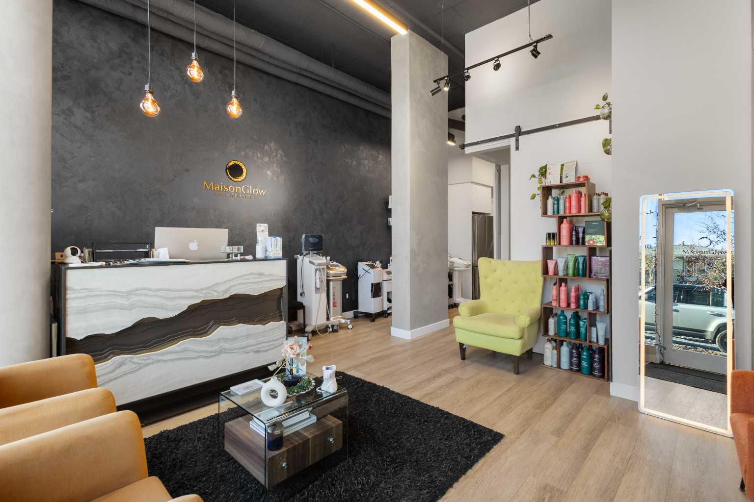 4539 Bowness Road NW