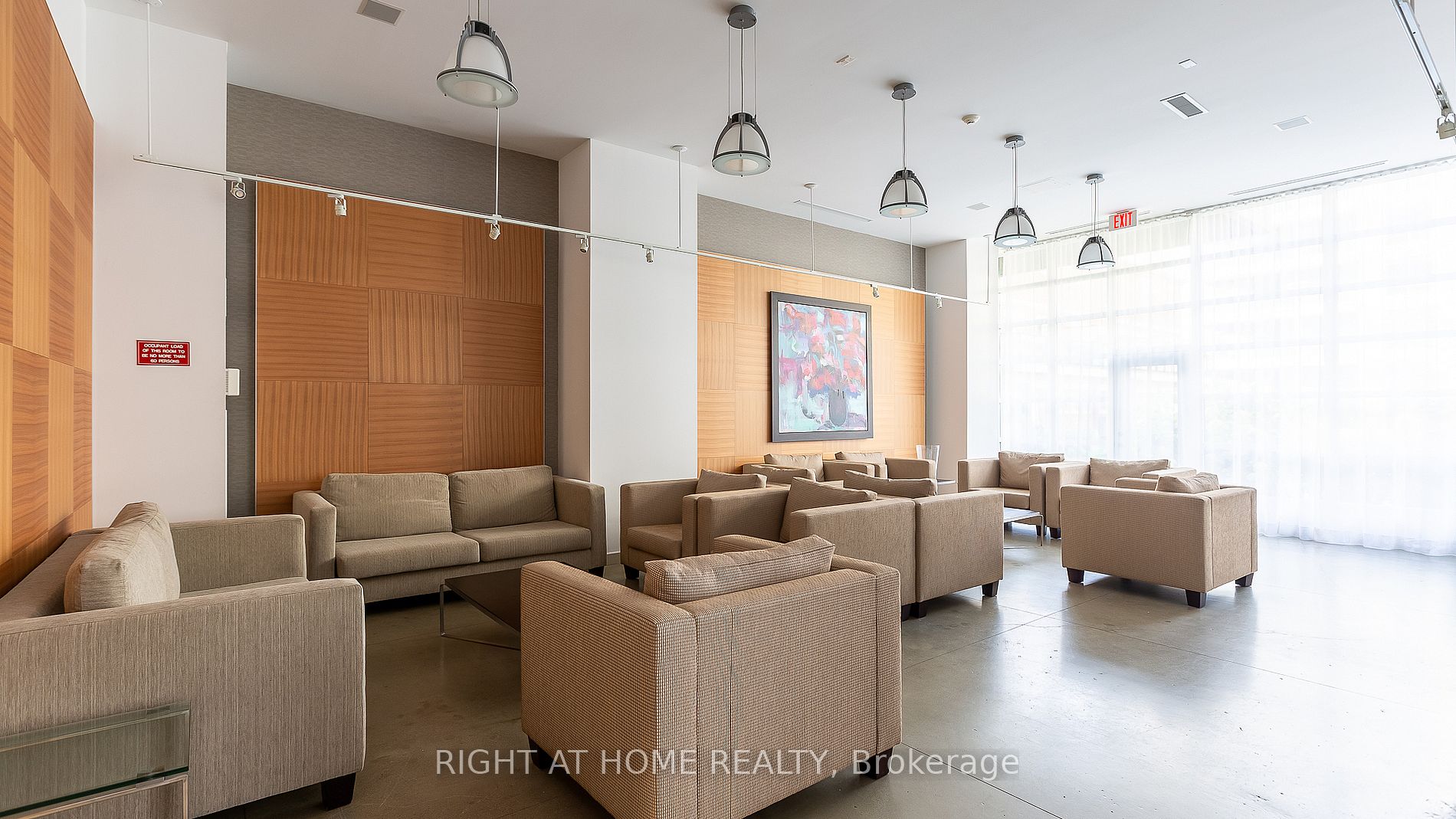 380 Macpherson Ave 314