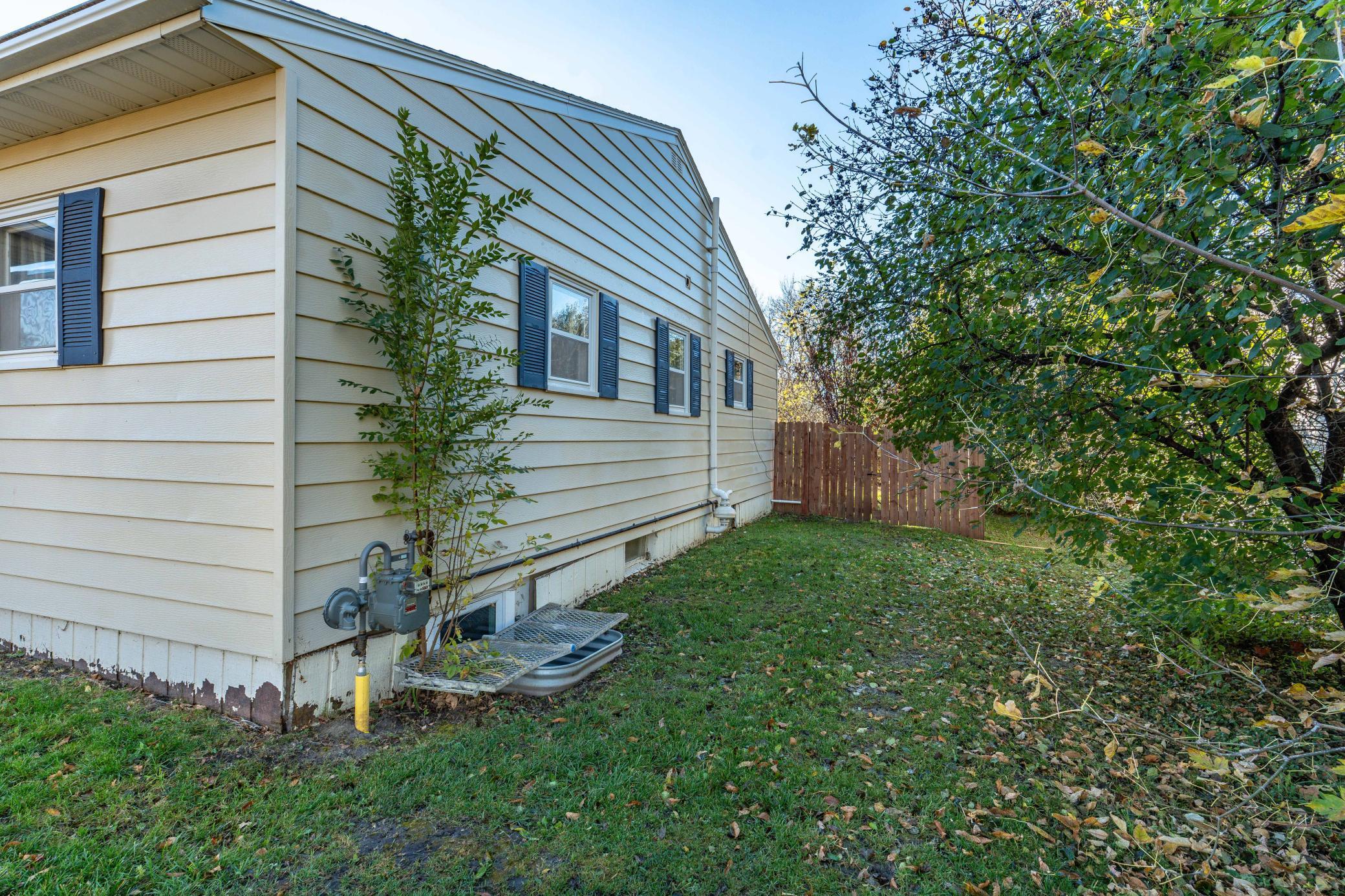 509 W Douglas Avenue